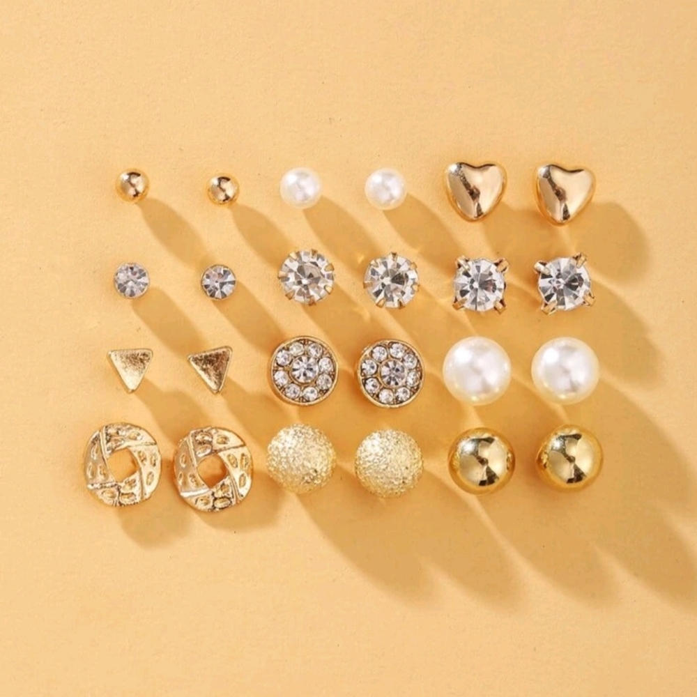 12 Pairs Mixed Shapes Stud Earrings